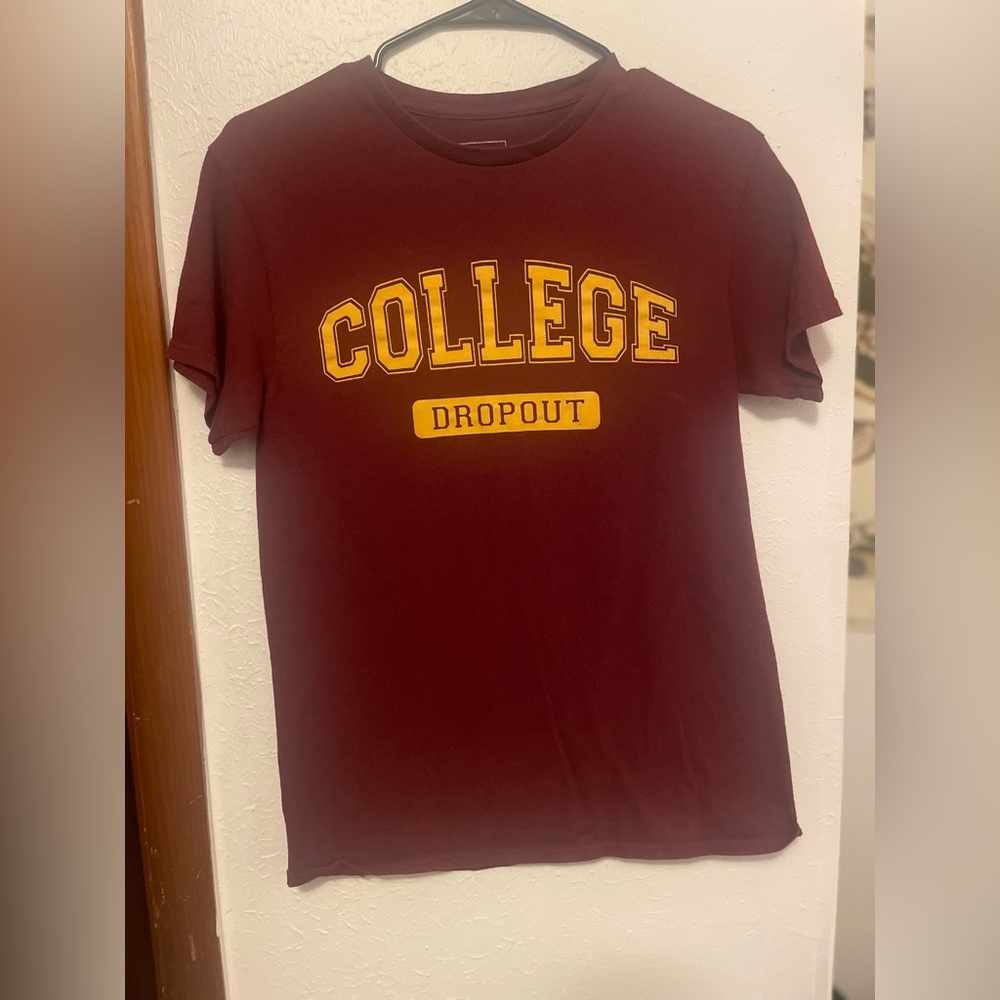COLLEGE DROPOUT T SHIRT